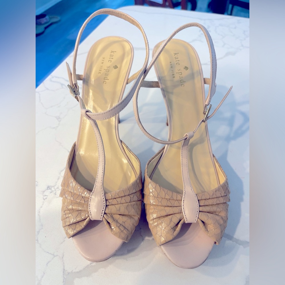 Kate Spade heels women’s size 8 beautiful neutral color